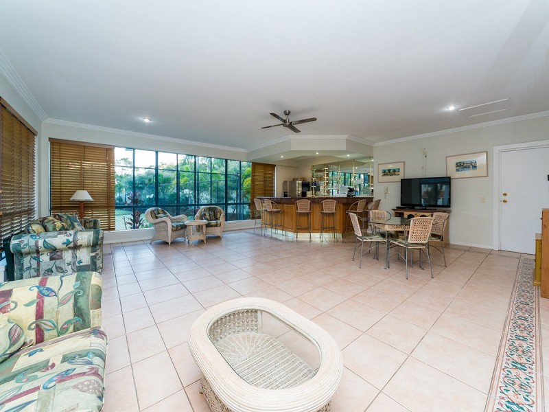 27/87 Morala Avenue, Runaway Bay QLD 4216