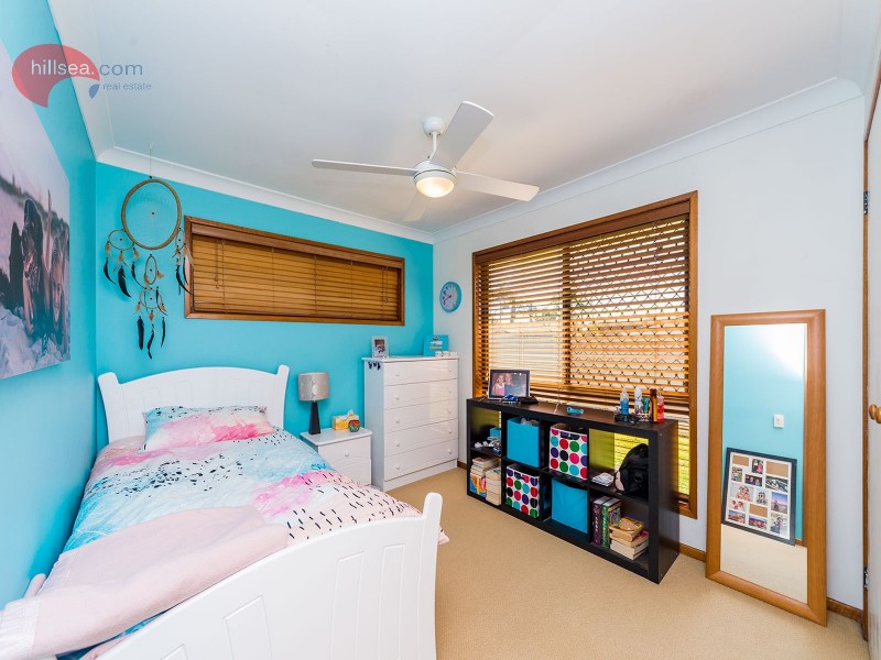30 Tradewinds Avenue, Paradise Point QLD 4216