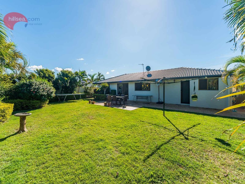 30 Tradewinds Avenue, Paradise Point QLD 4216
