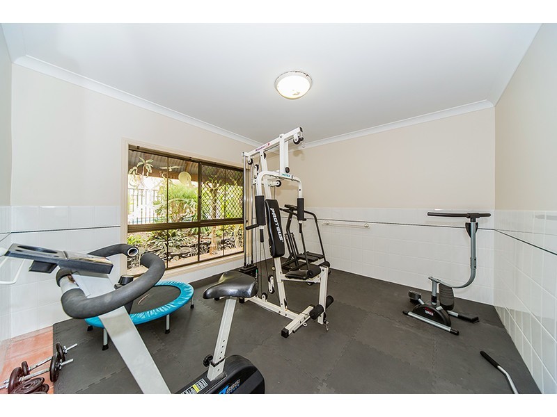 1/442 Pine Ridge Road, Coombabah QLD 4216