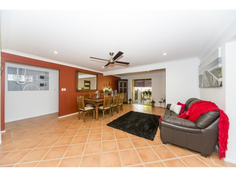 21 Matthew Flinders Drive, Hollywell QLD 4216