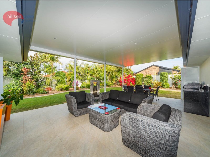 44 Poinsettia Avenue, Runaway Bay QLD 4216