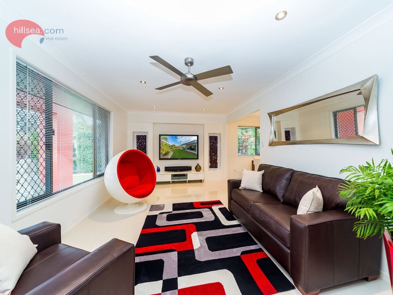 44 Poinsettia Avenue, Runaway Bay QLD 4216