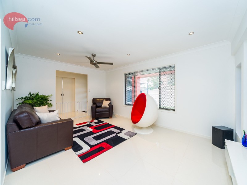 44 Poinsettia Avenue, Runaway Bay QLD 4216