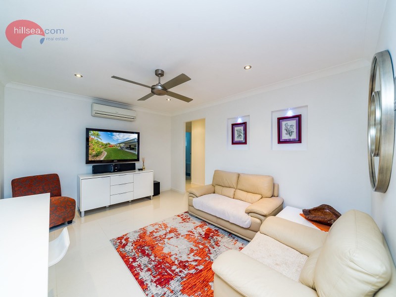 44 Poinsettia Avenue, Runaway Bay QLD 4216