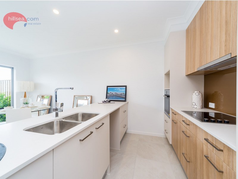 30/156 Marina Quays Boulevard, Hope Island QLD 4212