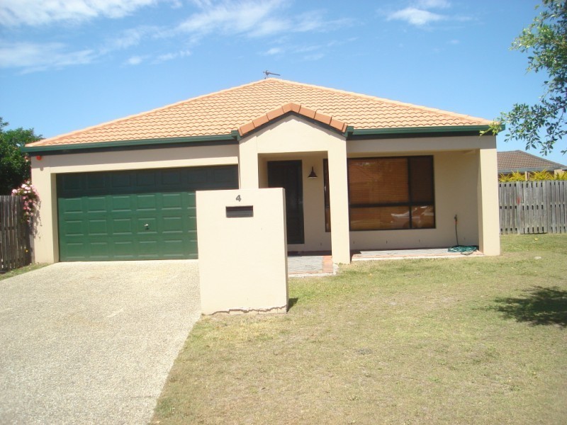 4 Laine Place, Coombabah QLD 4216