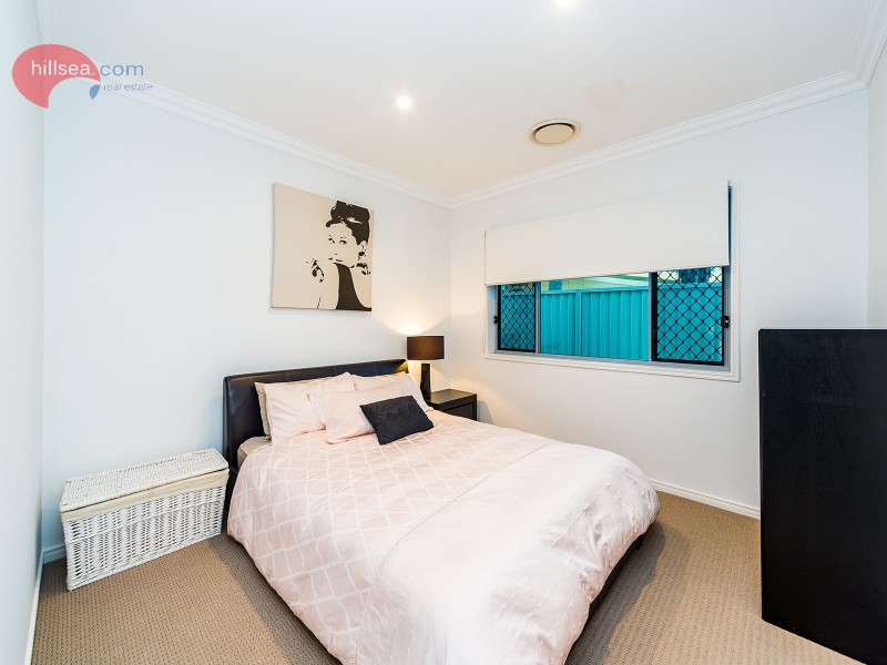 2/23 Broadwater Street, Runaway Bay QLD 4216
