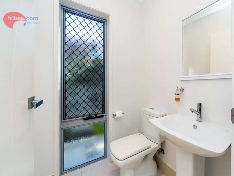 2/23 Broadwater Street, Runaway Bay QLD 4216