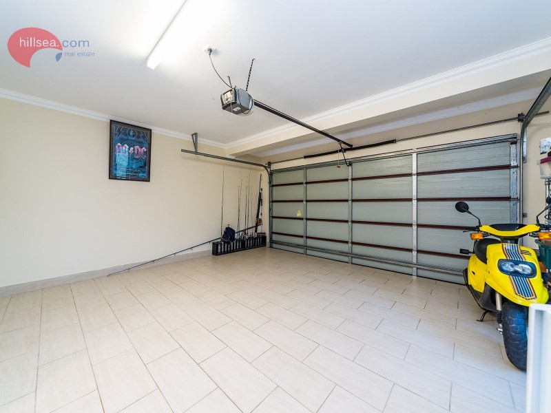 2/23 Broadwater Street, Runaway Bay QLD 4216