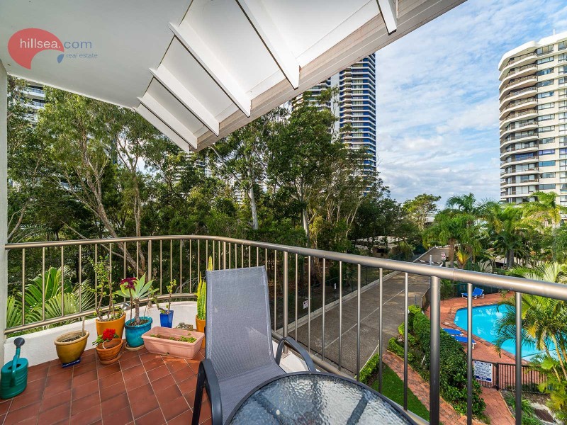 17/9 Bayview Street, Runaway Bay QLD 4216