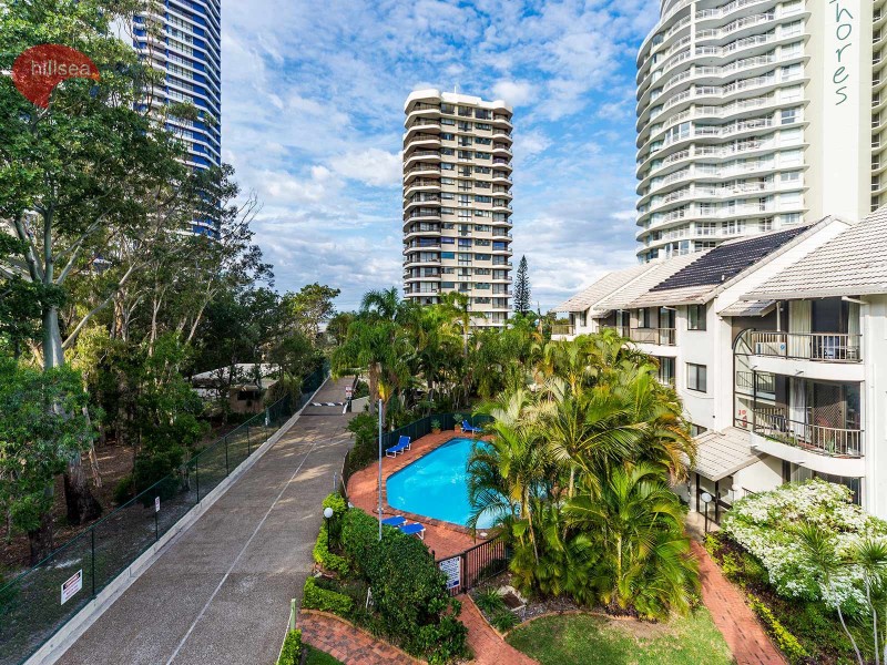 17/9 Bayview Street, Runaway Bay QLD 4216