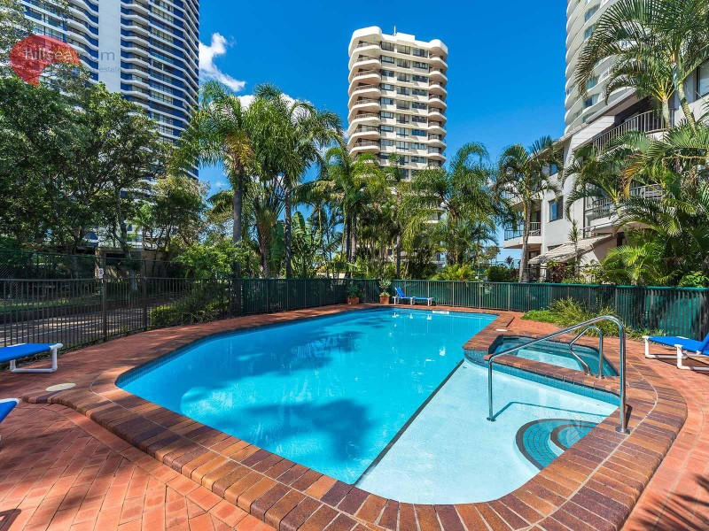 17/9 Bayview Street, Runaway Bay QLD 4216