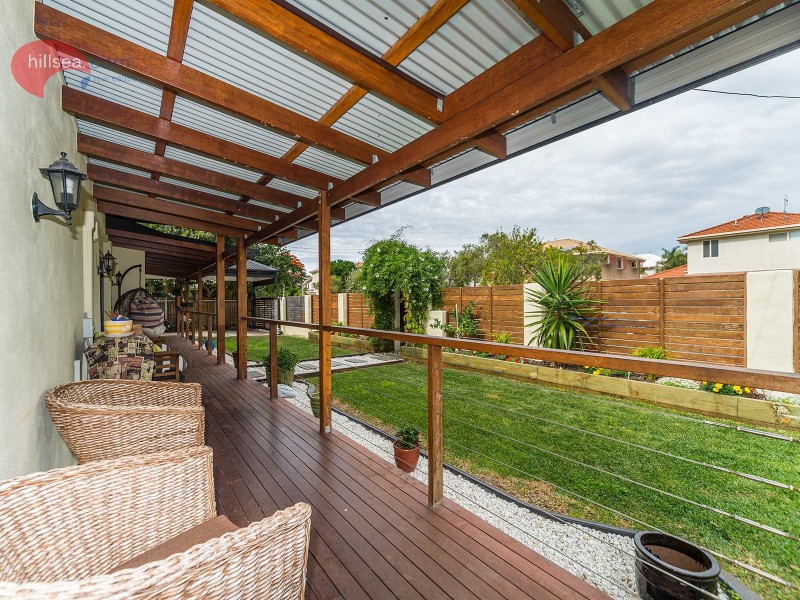 43 Ocean Street, Runaway Bay QLD 4216