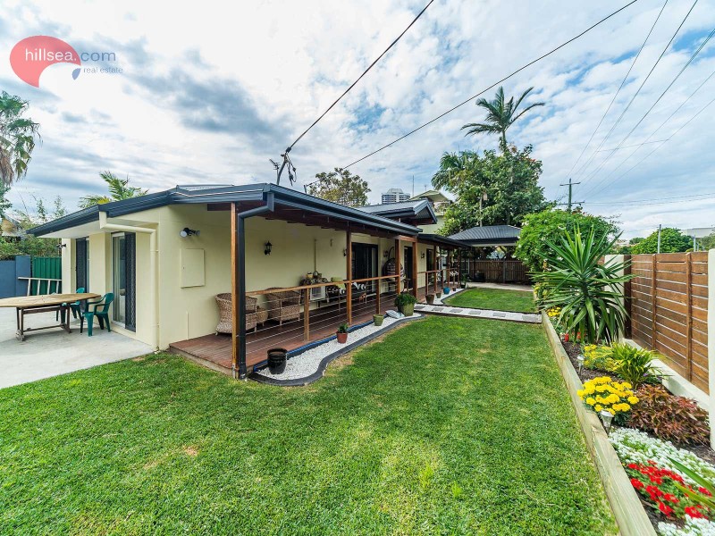 43 Ocean Street, Runaway Bay QLD 4216