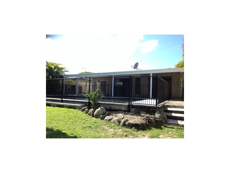 6 Verdichio Avenue, Mermaid Waters QLD 4218