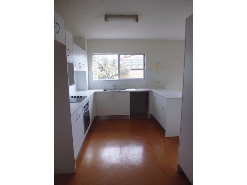 6/282 Marine Parade, Labrador QLD 4215