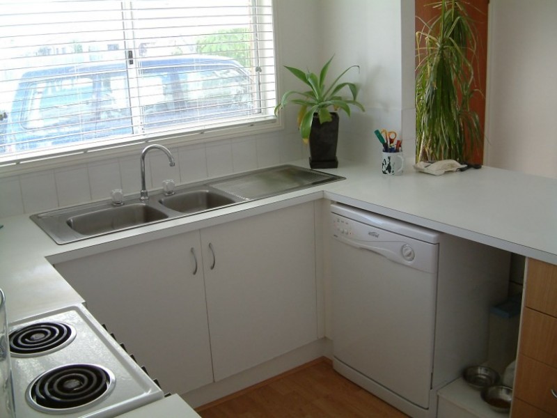 1/16 Stephanie Court, Labrador QLD 4215