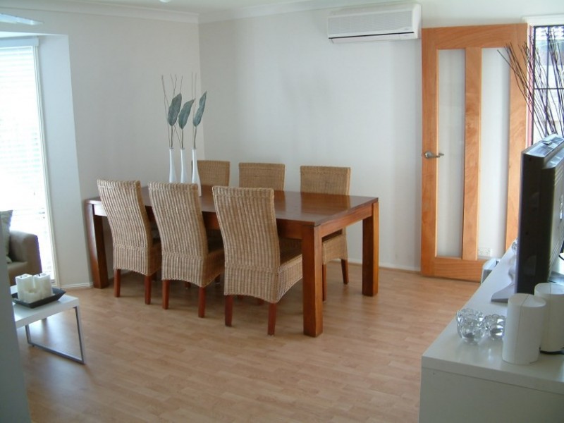 1/16 Stephanie Court, Labrador QLD 4215