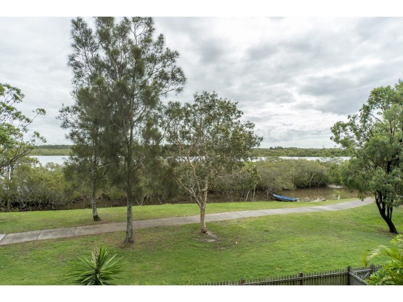 271/125 Hansford Road, Coombabah QLD 4216