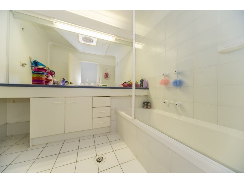 271/125 Hansford Road, Coombabah QLD 4216