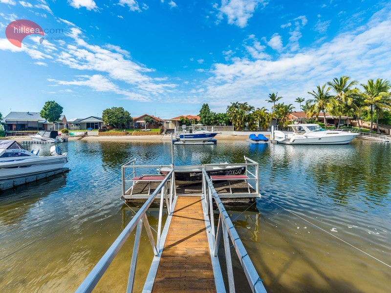41 Camelot Crescent, Hollywell QLD 4216