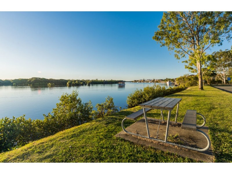 159 The Esplanade, Coombabah QLD 4216