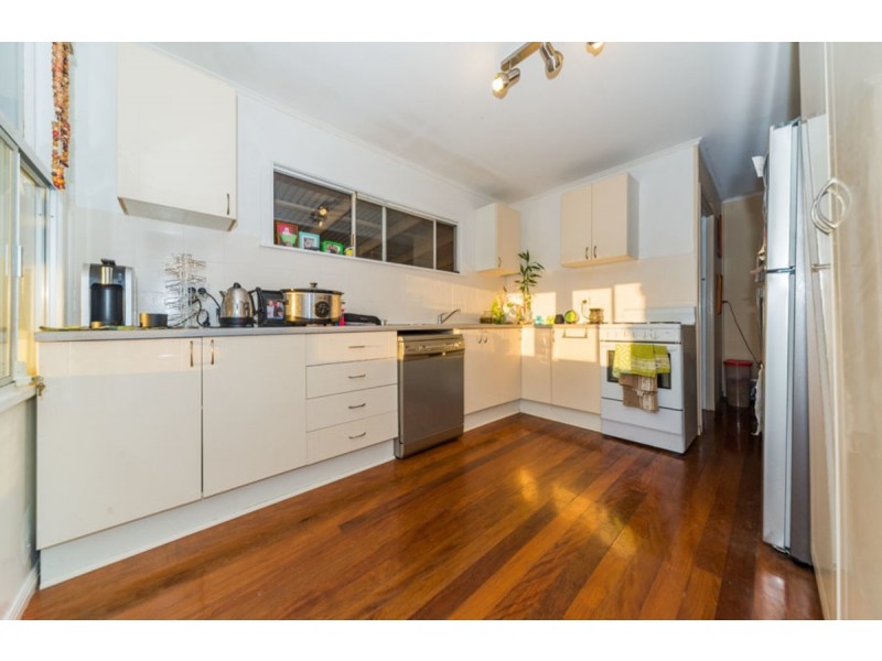 159 The Esplanade, Coombabah QLD 4216