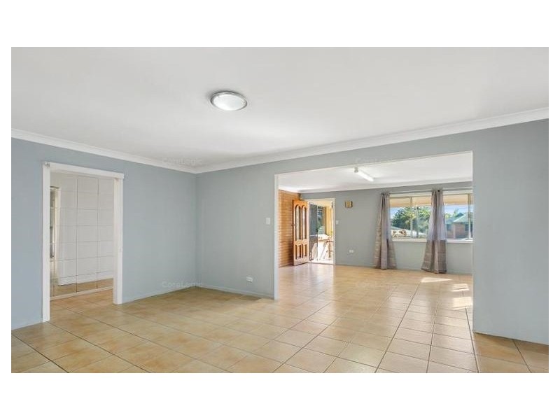 25 Lergessner Street, Biggera Waters QLD 4216