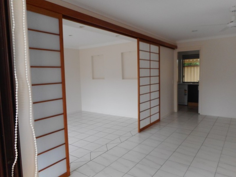 1/14 Elm Street, Labrador QLD 4215