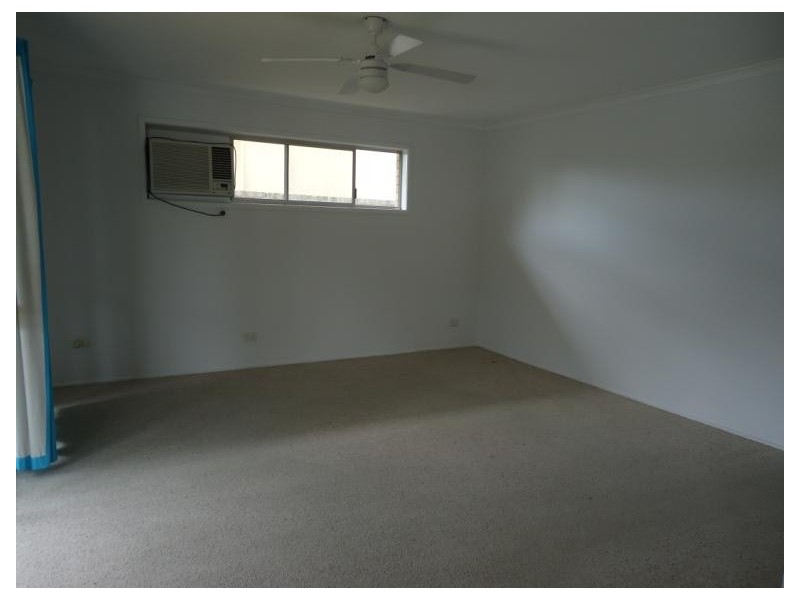 33 Mungera Street, Runaway Bay QLD 4216