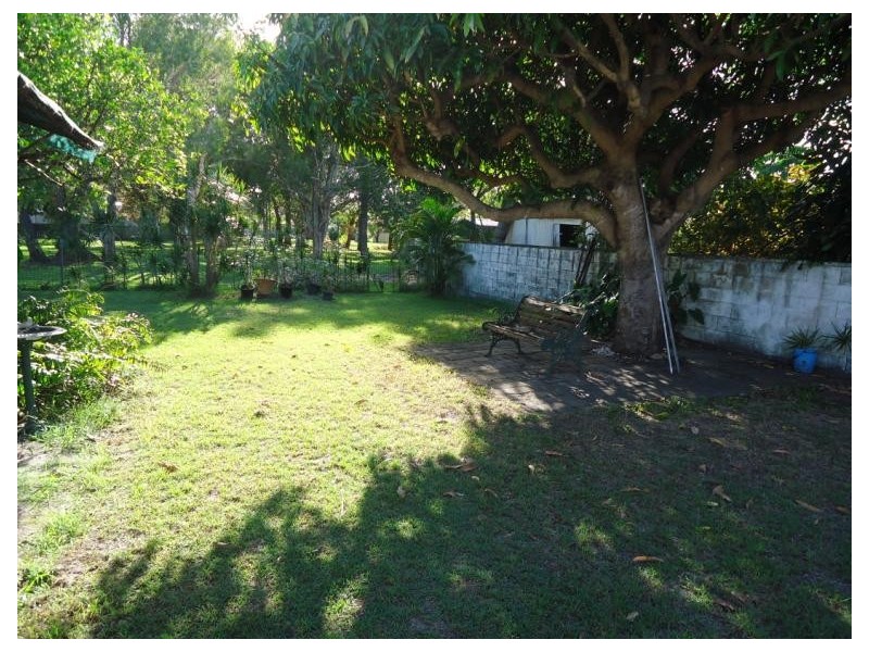 33 Mungera Street, Runaway Bay QLD 4216