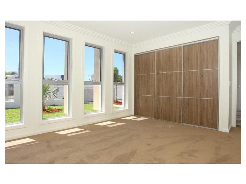 63 Southaven Drive, Helensvale QLD 4212