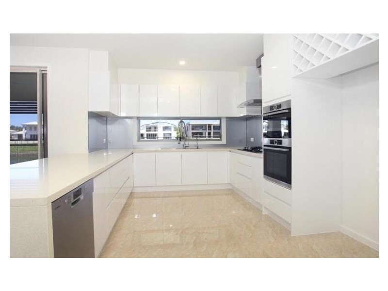 63 Southaven Drive, Helensvale QLD 4212