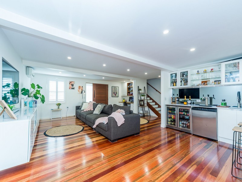 22 Kurrajong Avenue, Hollywell QLD 4216