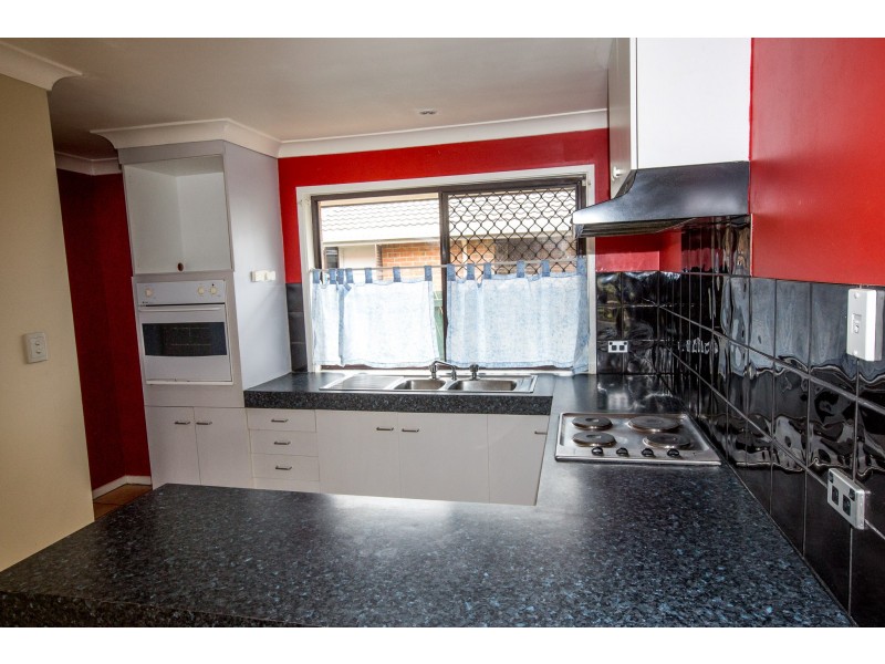 1/25 Nina Parade, Arundel QLD 4214