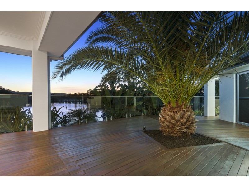 24 North Bank Court, Helensvale QLD 4212