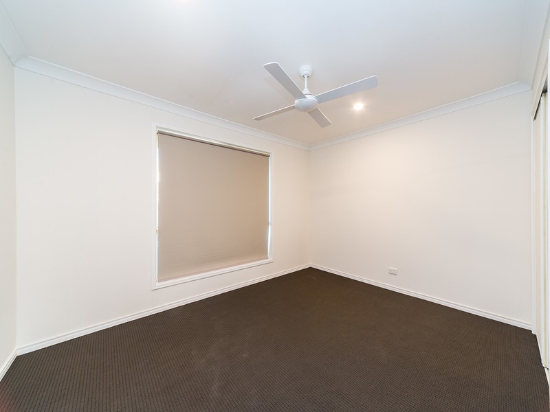 19 Papara Street, Pacific Pines QLD 4211