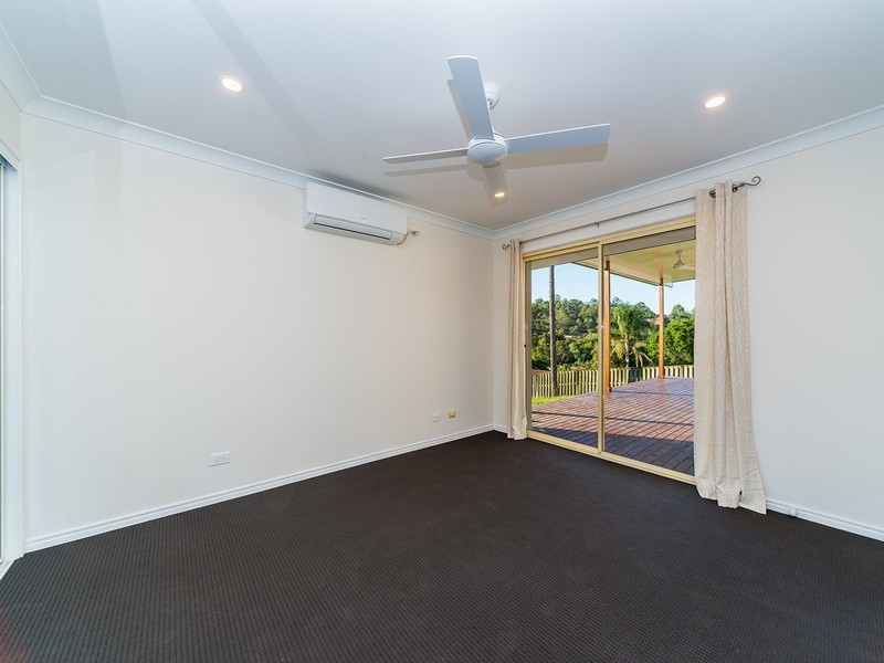 19 Papara Street, Pacific Pines QLD 4211