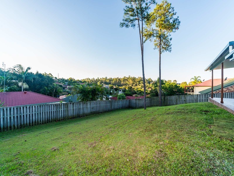 19 Papara Street, Pacific Pines QLD 4211