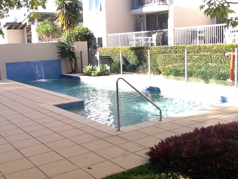 20/12-18 Bayview Street, Runaway Bay QLD 4216