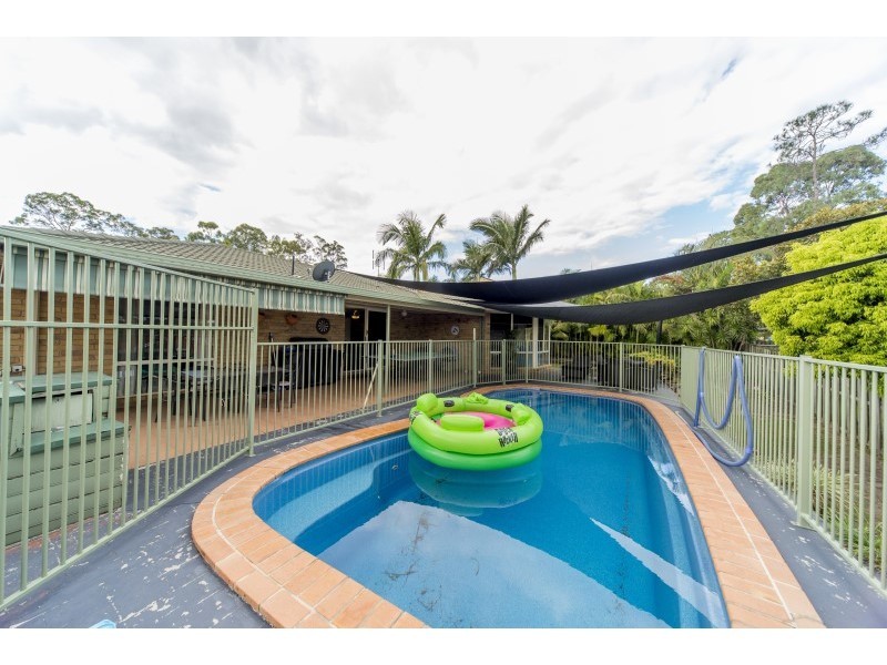 21 Palmerston Drive, Oxenford QLD 4210