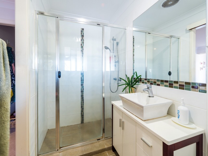 86 Oxley Drive, Paradise Point QLD 4216