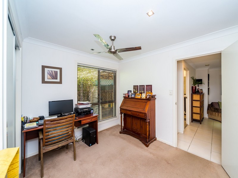 86 Oxley Drive, Paradise Point QLD 4216