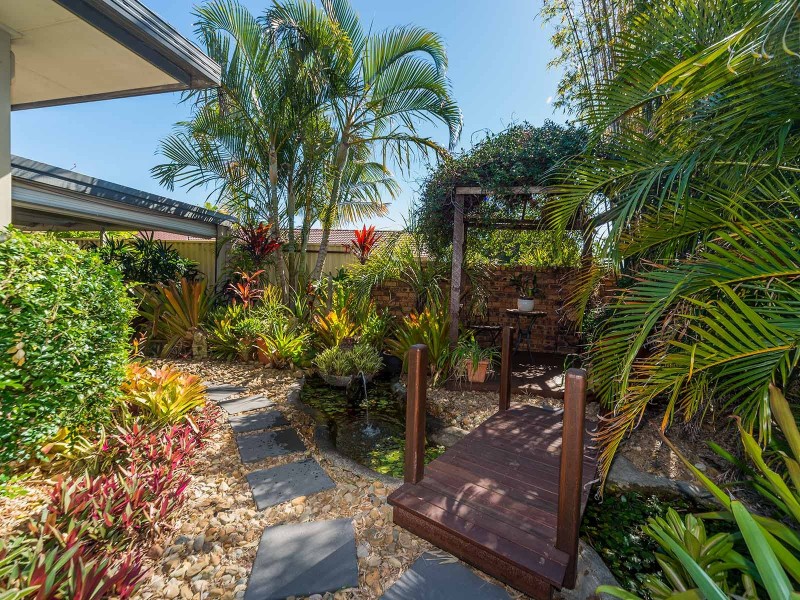 86 Oxley Drive, Paradise Point QLD 4216
