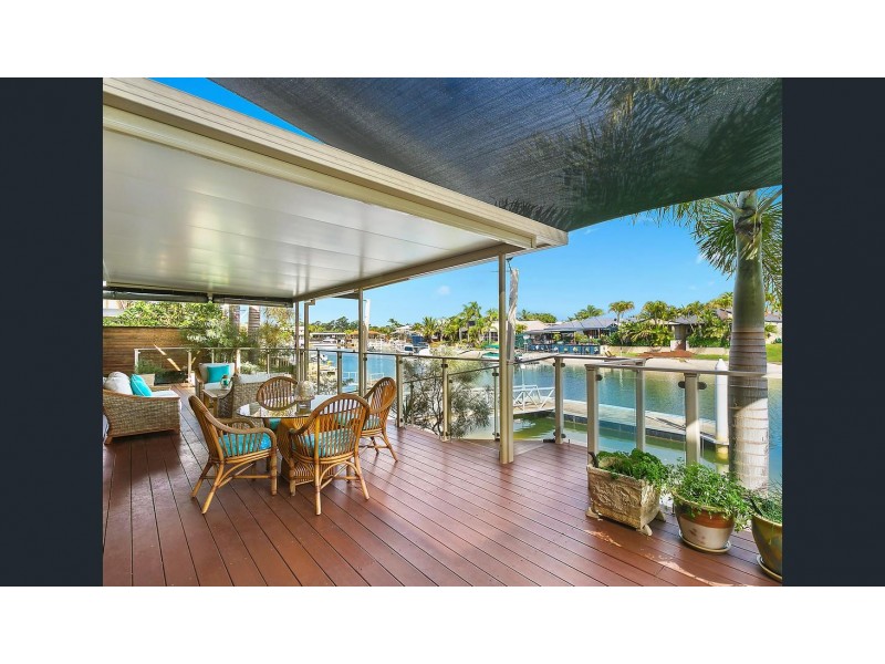 26 Seaspray Street, Paradise Point QLD 4216