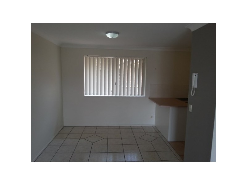 13/175 Muir Street, Labrador QLD 4215