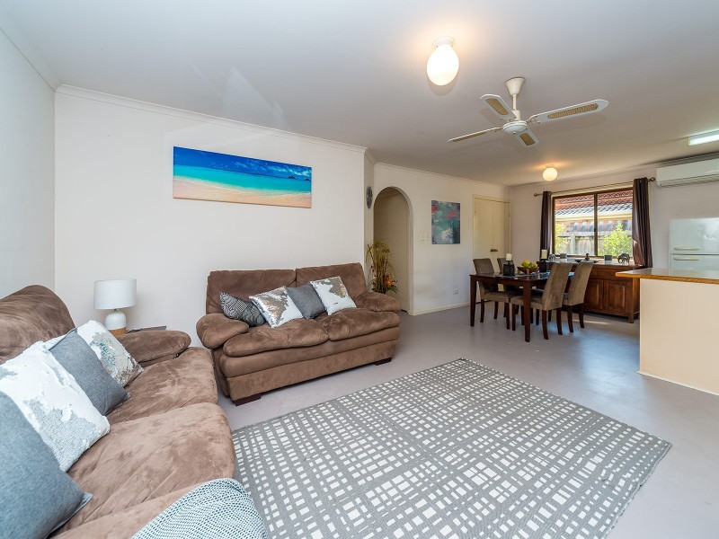 2/10 Sanctuary Court, Coombabah QLD 4216