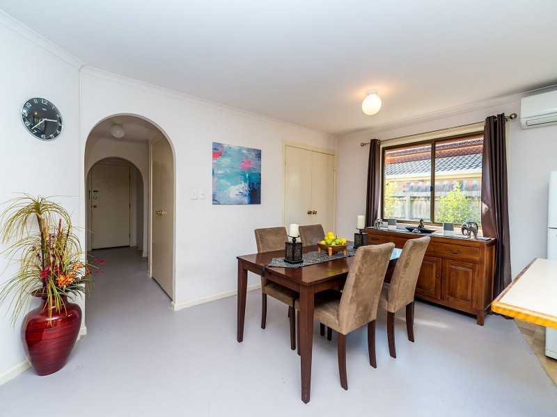 2/10 Sanctuary Court, Coombabah QLD 4216