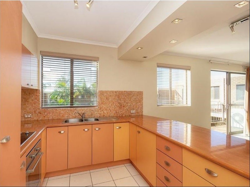 29/490 Marine Parade, Biggera Waters QLD 4216